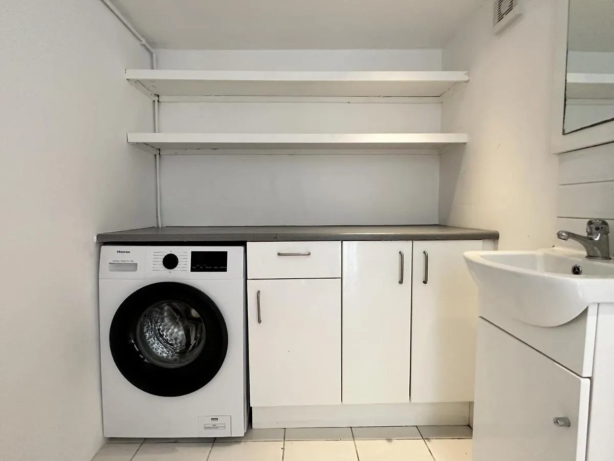 Amazing Apartment, Private Garden, Off Street Parking Brighton
