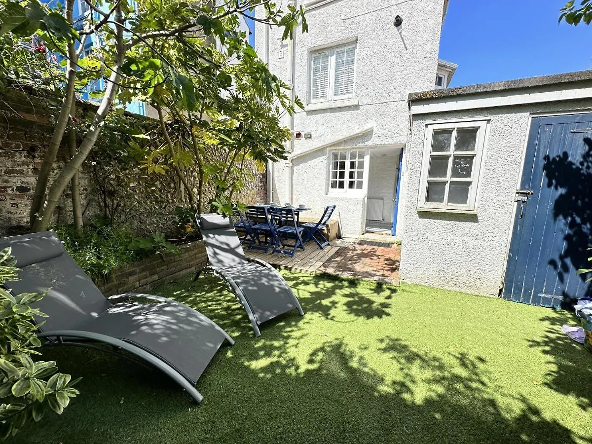 Amazing Apartment, Private Garden, Off Street Parking Brighton United Kingdom