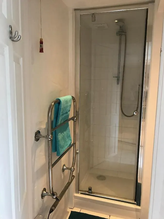 Amazing Apartment, Private Garden, Off Street Parking Hove Velká Británie